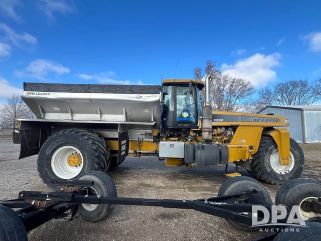 Image of Ag-Chem Terra-Gator 9203 equipment image 2