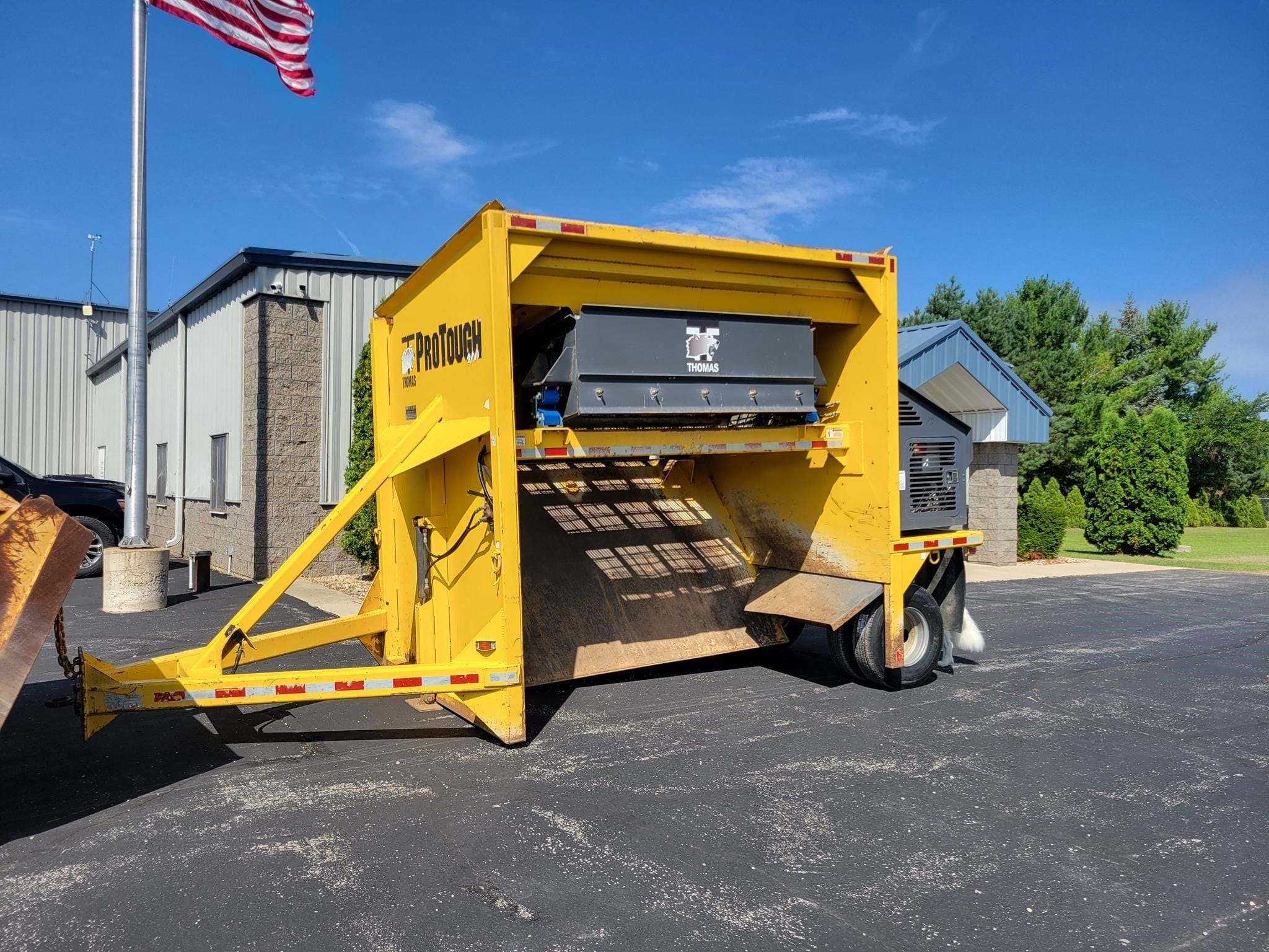 2008 Thomas ProTough 400 Equipment Image0