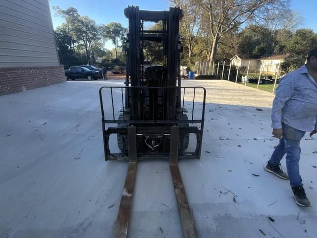 Image of Toyota 8FGU30 equipment image 4