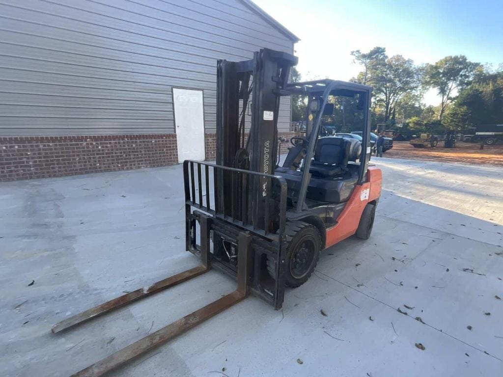 2008 Toyota 8FGU30 Equipment Image0