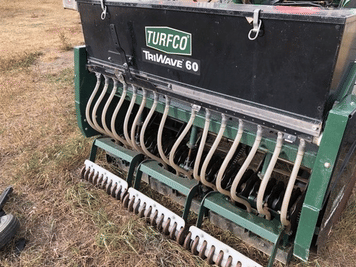 Main image Turfco Triwave 60