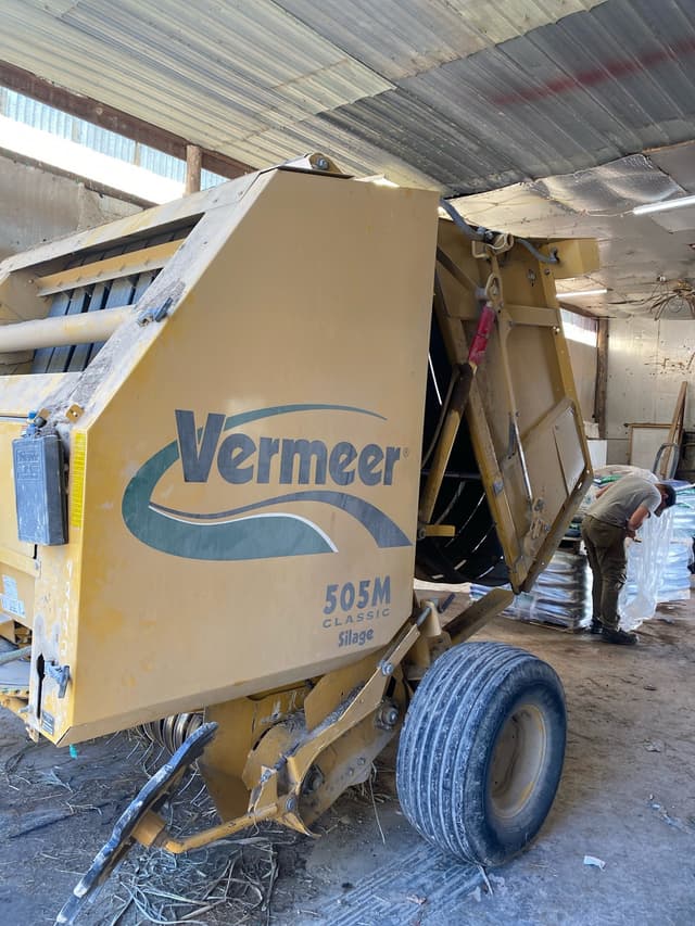 Image of Vermeer 505M Classic Silage equipment image 3