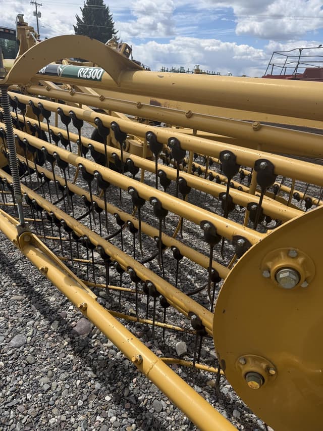 Image of Vermeer R2300 equipment image 4