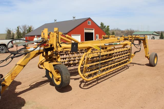 Image of Vermeer R2800 equipment image 3