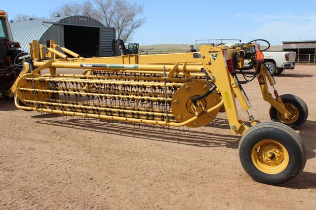 Image of Vermeer R2800 equipment image 2