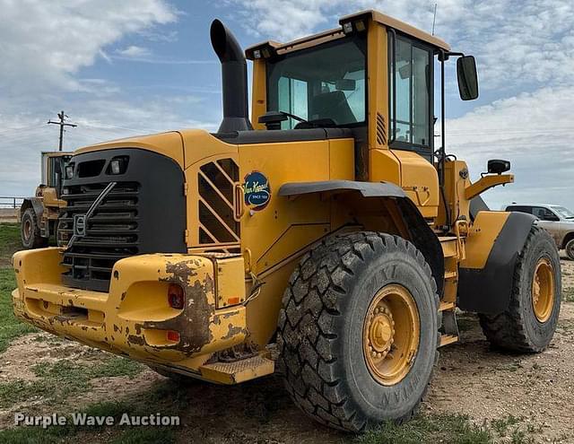 Image of Volvo L90F equipment image 4