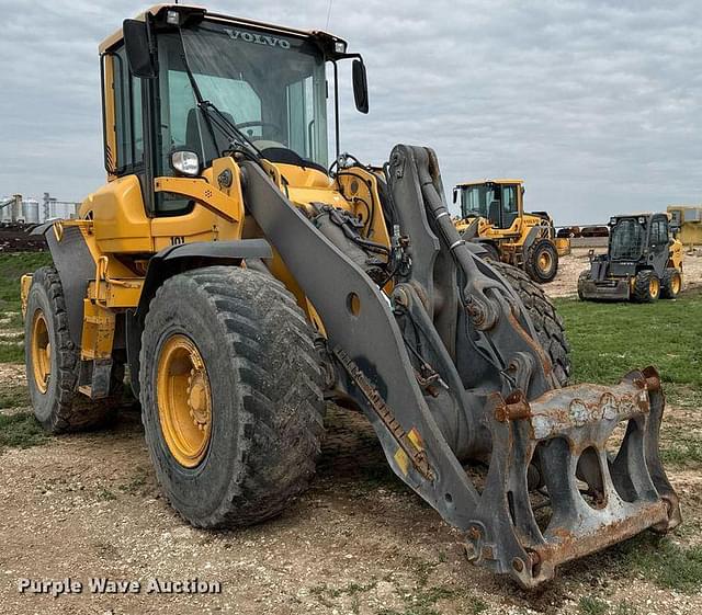 Image of Volvo L90F equipment image 2
