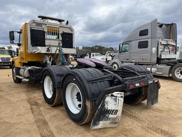 Image of Volvo VHD equipment image 1