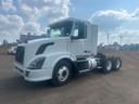2008 Volvo VNL Image
