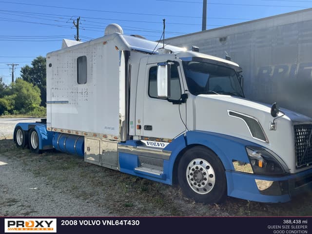 Image of Volvo VNL64T430 equipment image 1