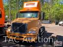2008 Volvo VNM64T200 Image