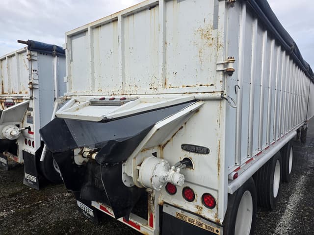 Image of Western Trailers Spud Express equipment image 2