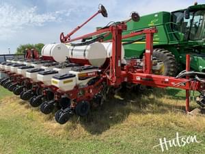 2008 White 8180 Image