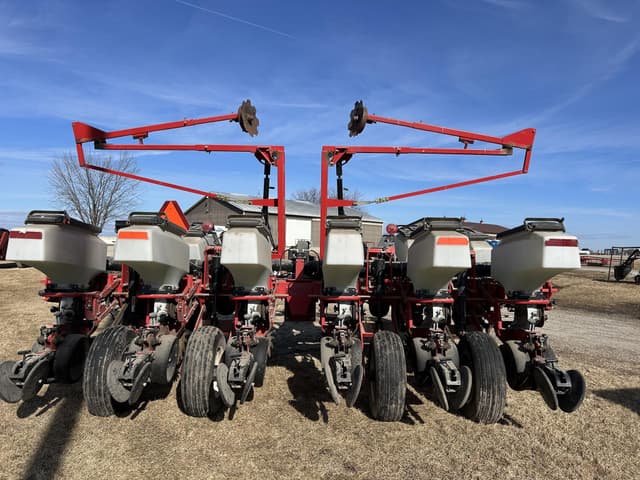 Image of White 8202 equipment image 4