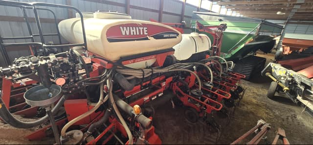 Image of White 8516 equipment image 3