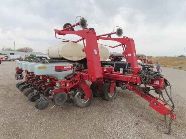 Image of White 8516 equipment image 3