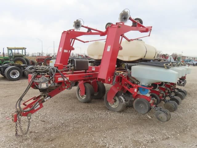 Image of White 8516 equipment image 1