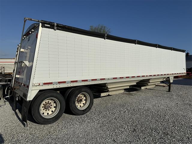 Image of Wilson Grain Trailer equipment image 3