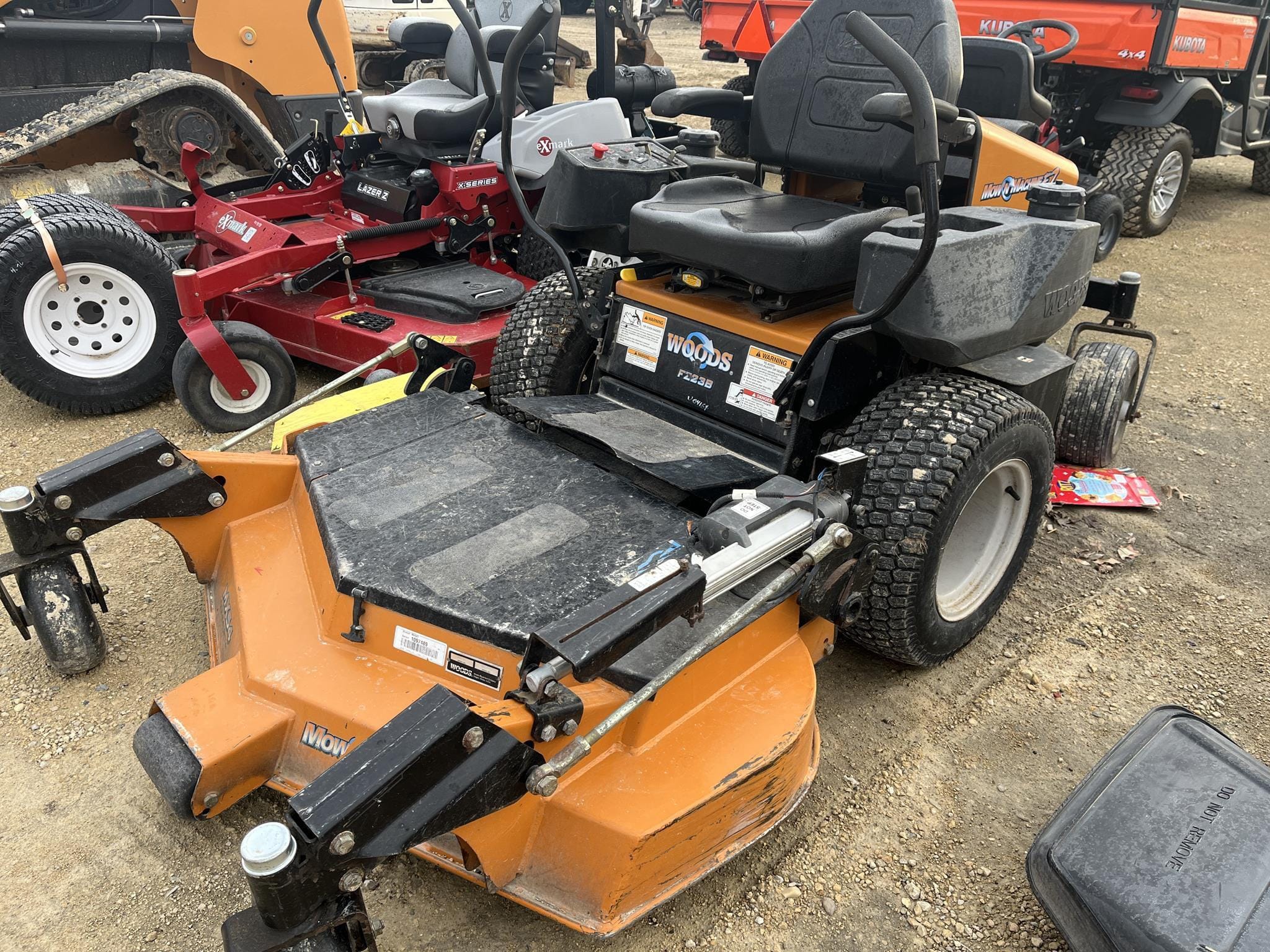 2008 Woods FZ23B Equipment Image0