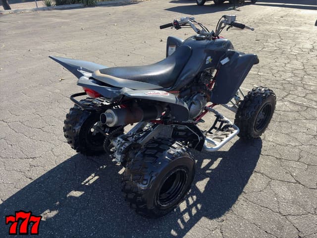 Image of Yamaha Raptor 350 equipment image 4