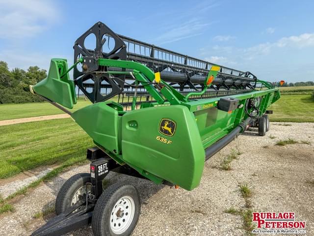 Image of John Deere 635F equipment image 3
