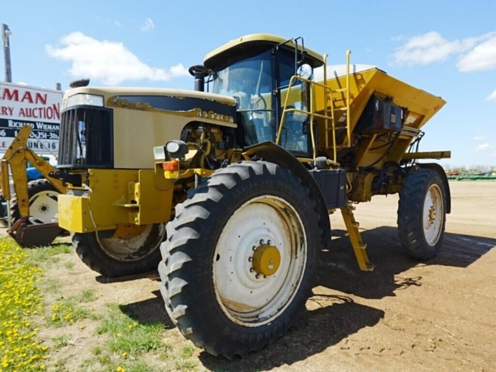 2009 Ag-Chem RoGator 1286C Equipment Image0