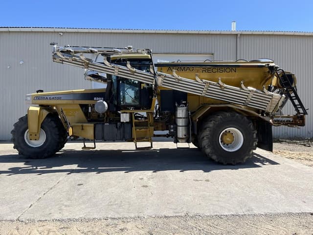 Image of Ag-Chem Terra-Gator 8203 equipment image 3