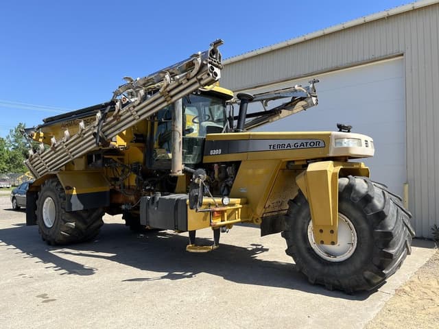 Image of Ag-Chem Terra-Gator 8203 equipment image 1
