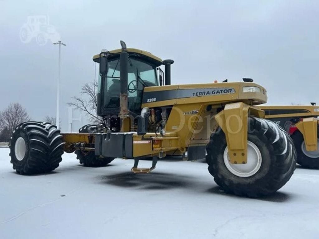 2009 Ag-Chem Terra-Gator 8203 Equipment Image0