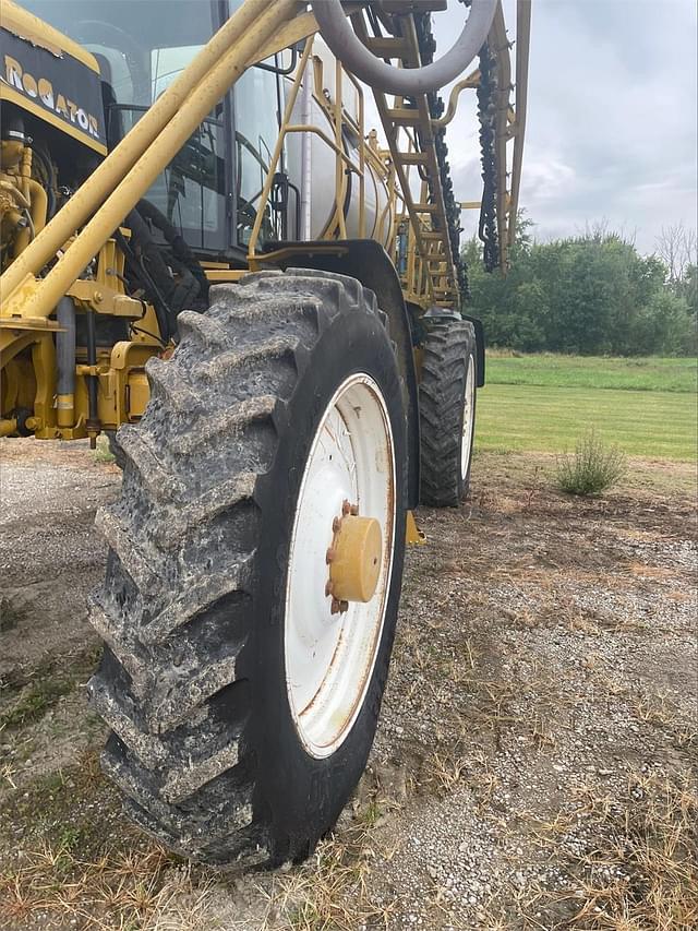 Image of Ag-Chem RoGator 1286C equipment image 4