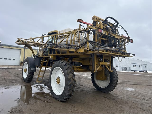 Image of Ag-Chem Rogator SS1084 equipment image 4