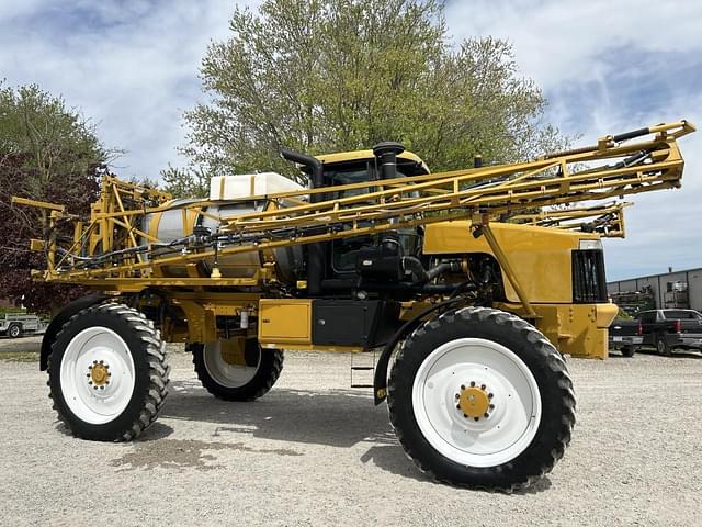 Image of Ag-Chem Rogator SS1084 equipment image 1