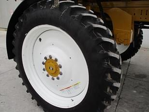 Main image Ag-Chem RoGator SS884 69