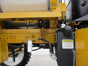 Main image Ag-Chem RoGator SS884 87