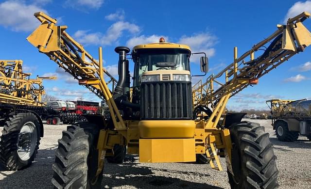 Image of Ag-Chem Rogator SS1084 equipment image 2