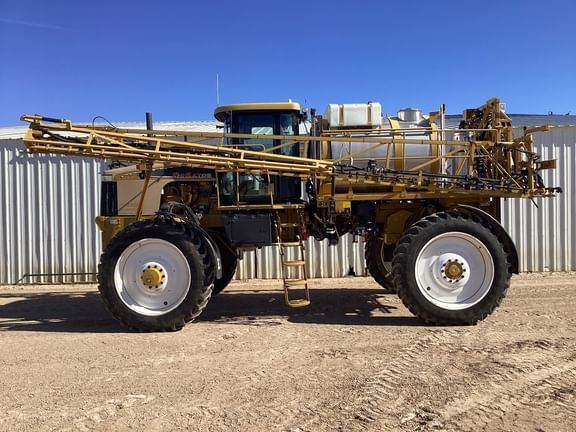 Main image Ag-Chem RoGator 1286C