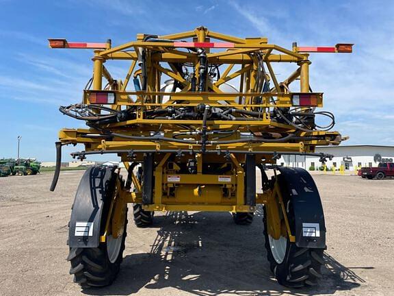 Image of Ag-Chem Rogator SS1084 equipment image 3