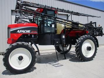 Main image Apache AS715