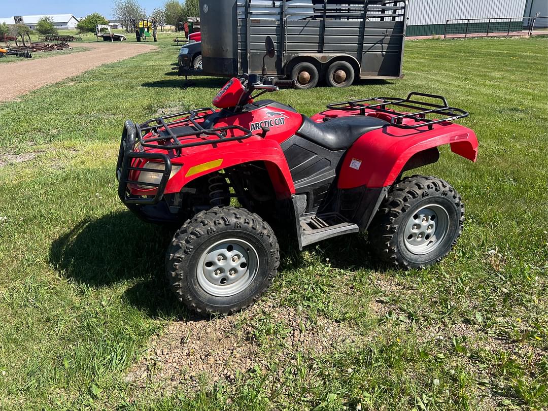 Image of Arctic Cat 550 Primary image