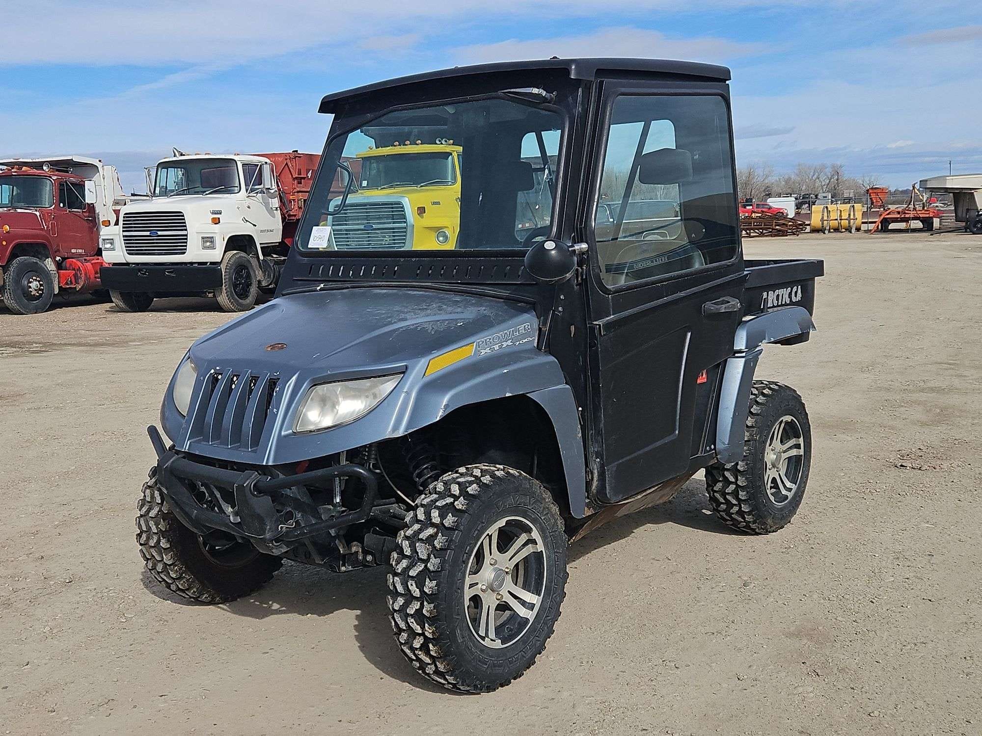2009 Arctic Cat Prowler 700 XTX EFI Equipment Image0