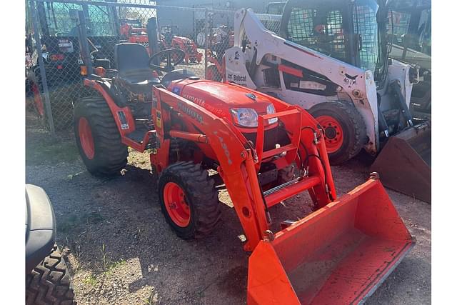 Image of Kubota B2320 equipment image 1