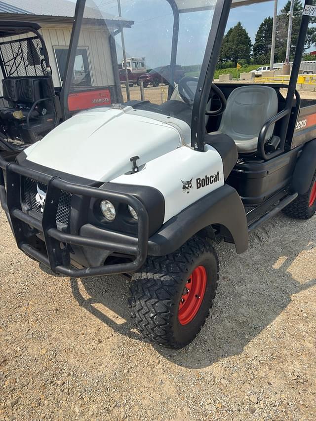Image of Bobcat 2200 equipment image 2