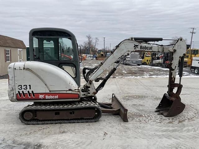 Image of Bobcat 331 equipment image 4