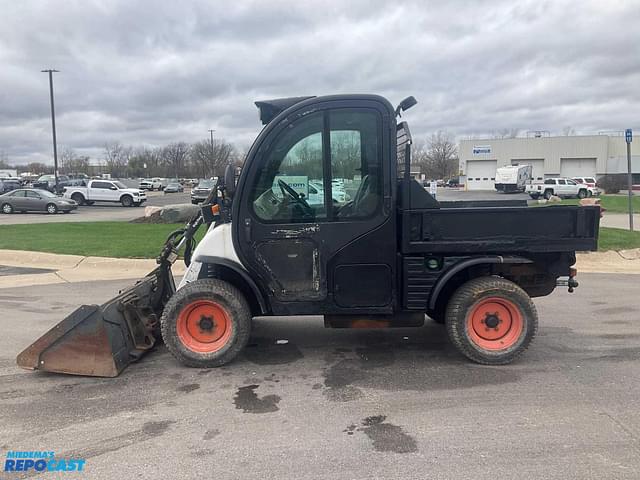 Image of Bobcat Toolcat 5600 equipment image 1