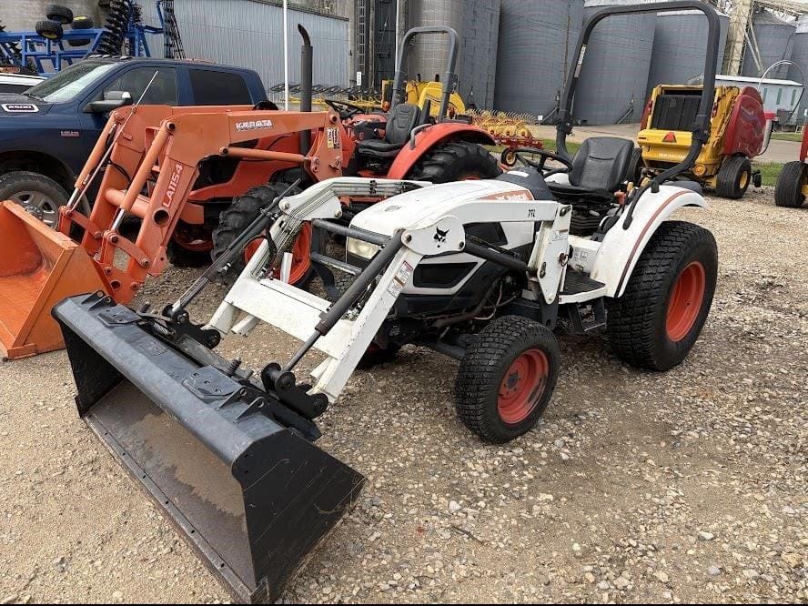 2009 Bobcat CT235 Equipment Image0