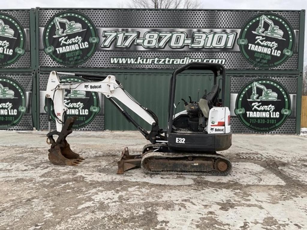 Image of Bobcat E32 Primary image