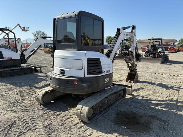 Image of Bobcat E35 equipment image 2