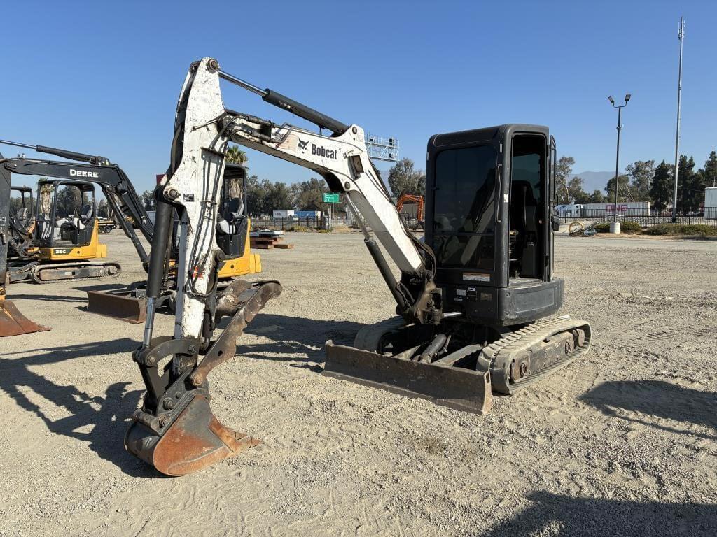 Image of Bobcat E35 Primary image
