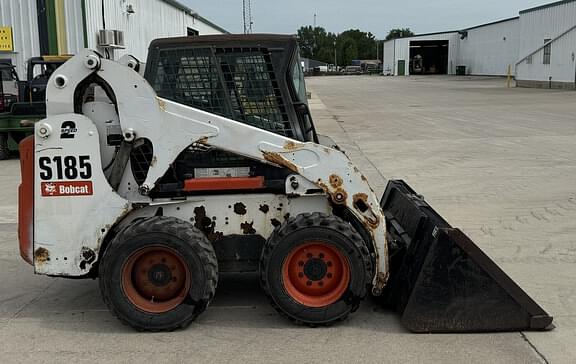 Image of Bobcat S185 equipment image 3