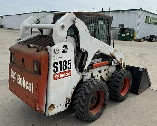Image of Bobcat S185 equipment image 4